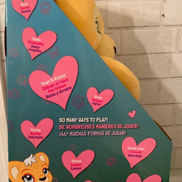 Fingerlings HUGS “Sam” NEW - Picture 3 of 3